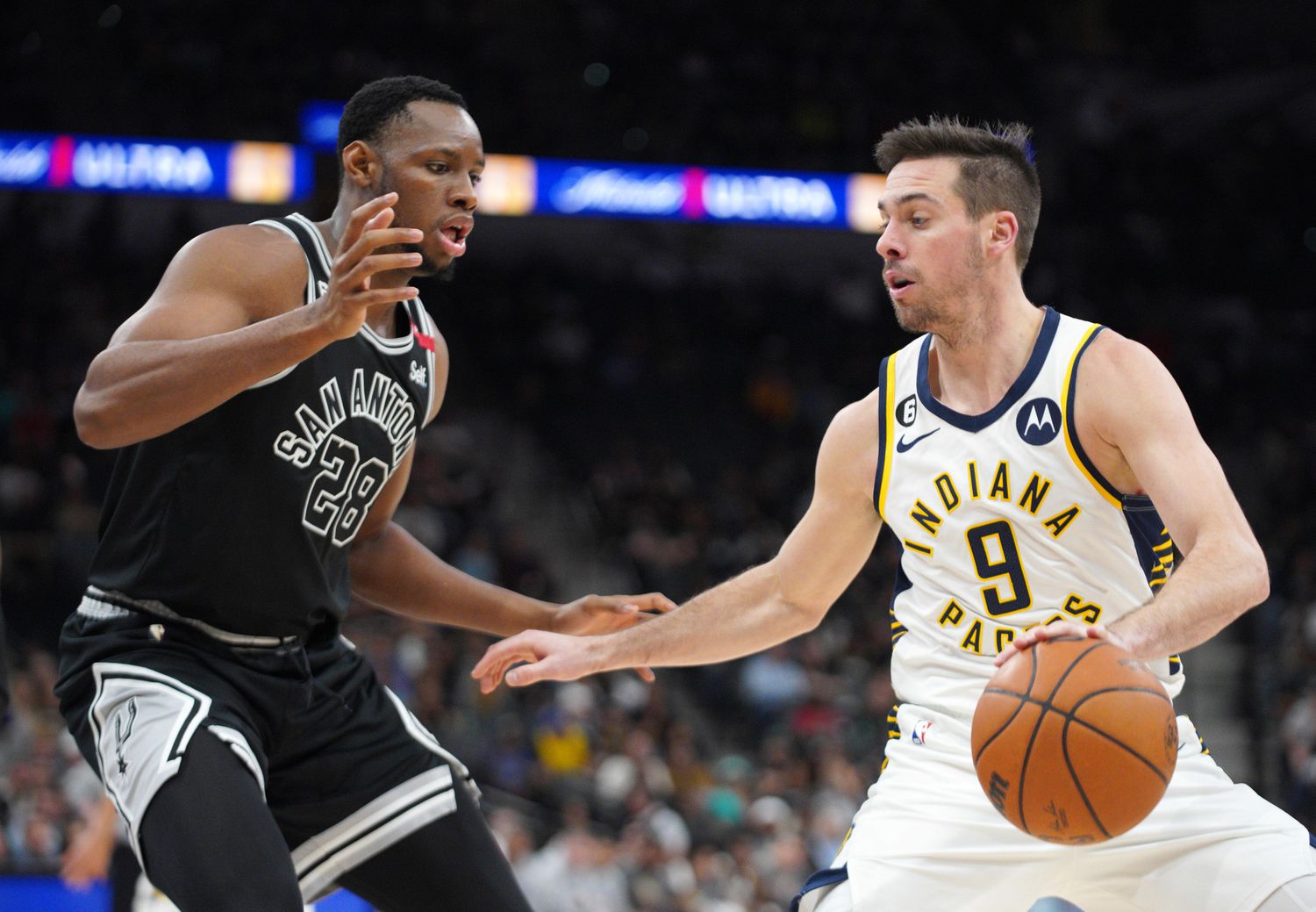 Indiana Pacers T.J. McConnell San Antonio Spurs